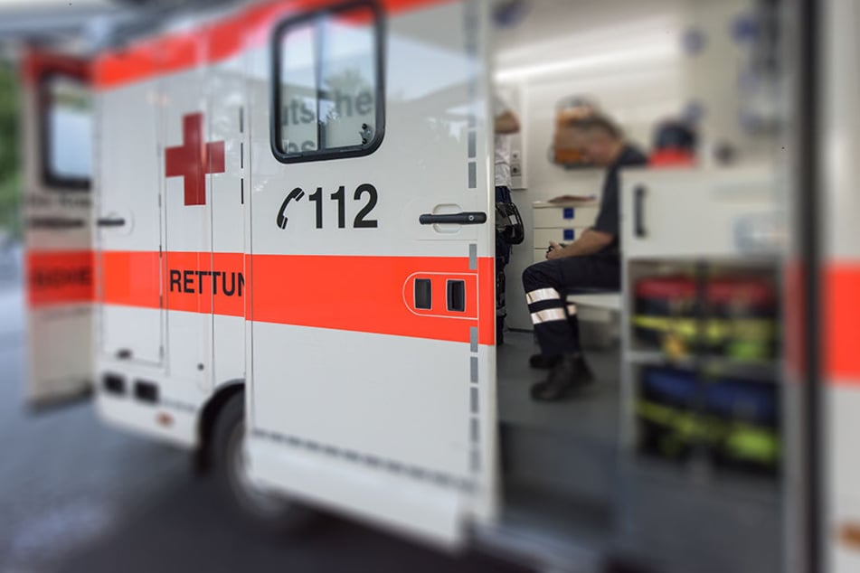 Der 39-Jährige kam zur stationären Behandlung in ein Krankenhaus. (Symbolbild)