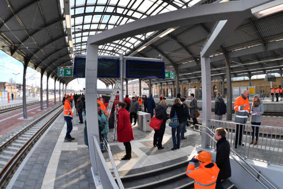 Von Freitag bis Montag kommt es am Hauptbahnhof Halle (Saale) zu Änderungen und Schienenersatzverkehr.
