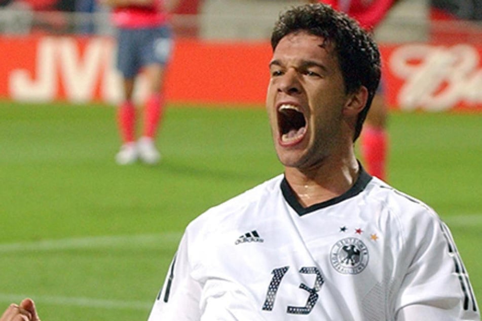Bei einem Hallenturnier wird Ballack noch einmal das Trikot der Chemnitzer tragen.