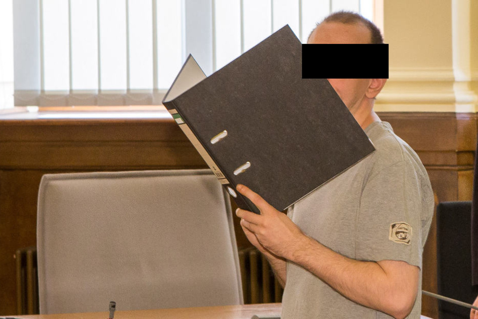 Zu neuneinhalb Jahren Haft verurteilt: Andreas S. vergewaltigte die Tochter seiner Partnerin immer wieder und tauschte die dabei gedrehten Videos im Internet.