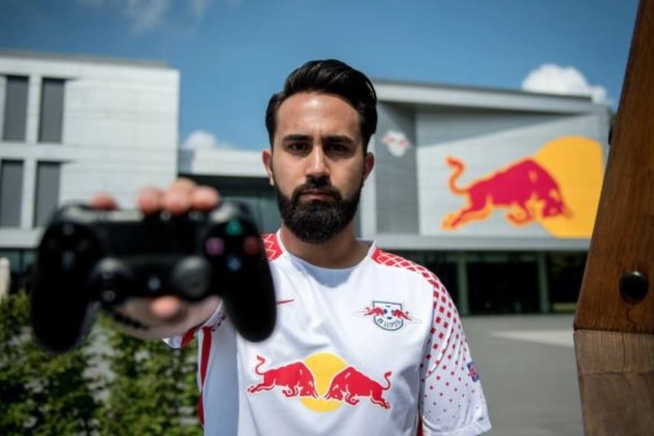 Cihan Yasarlar ist seit Sommer 2017 professioneller FIFA-Spieler bei RB Leipzig. Muss er mit seinem Account nun bei Null anfangen?