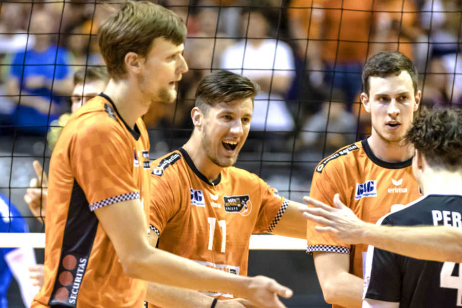 Die BR Volleys sind am Mittwoch zum dritten Mal in Folge deutscher Volleyball-Meister geworden.