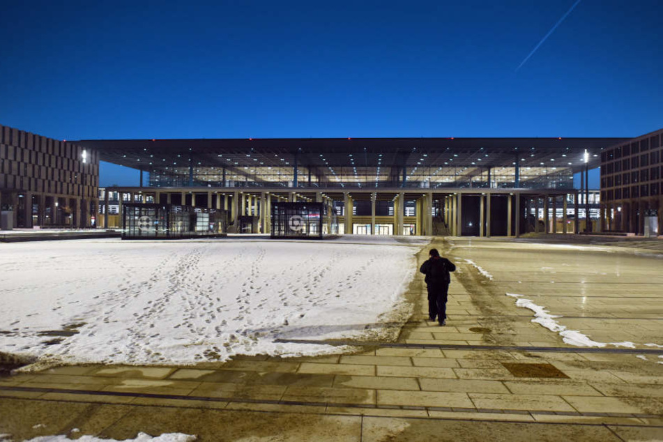 Je nach Alternativroute steigt damit allein westlich vom Flughafen die Zahl der Lärmbetroffenen von 15.400 auf 27.700 oder von 25.000 auf 39.500.
