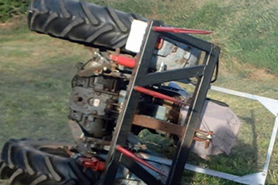 Für den Traktorfahrer kam jede Hilfe zu spät. (Symbolbild)