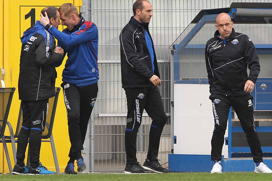 Durchatmen: SCP-Trainer Stefan Emmerling und Co-Trainer Daniel Scherning haben den Bock umgestoßen.