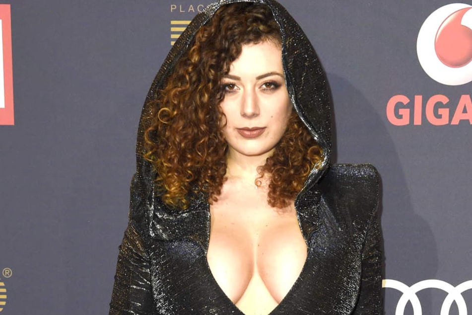 Angeblich auch mit von der Partie: Sex-Podcasterin Leila Lowfire (25).