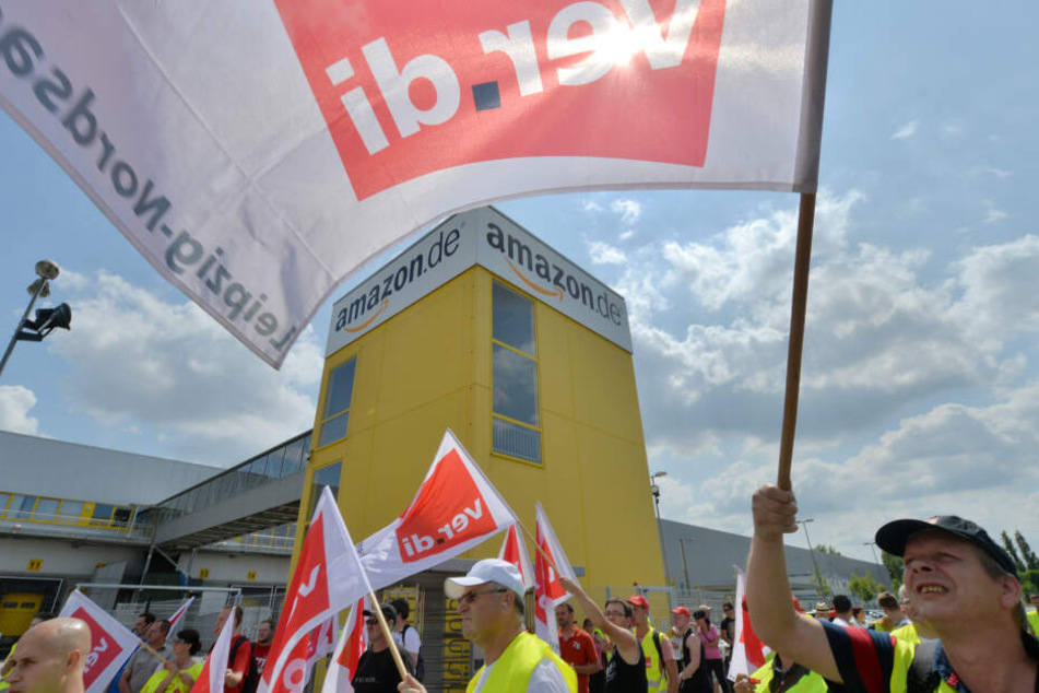Die Protestler demonstrierten gegen Leih- und Zeitarbeit.