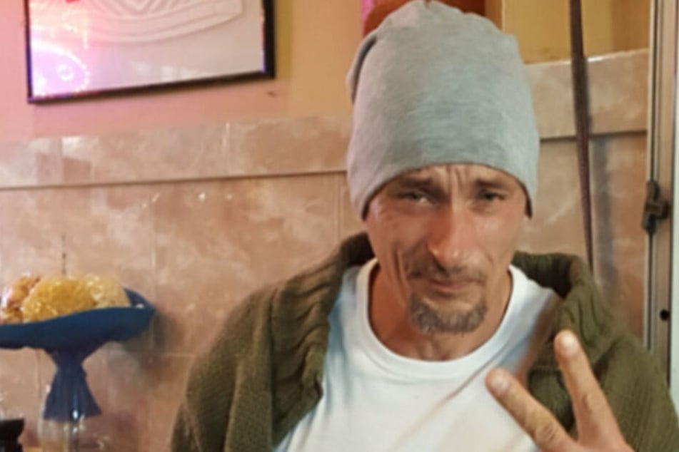 Mit diesem Foto sucht die Polizei nach dem Kölner.