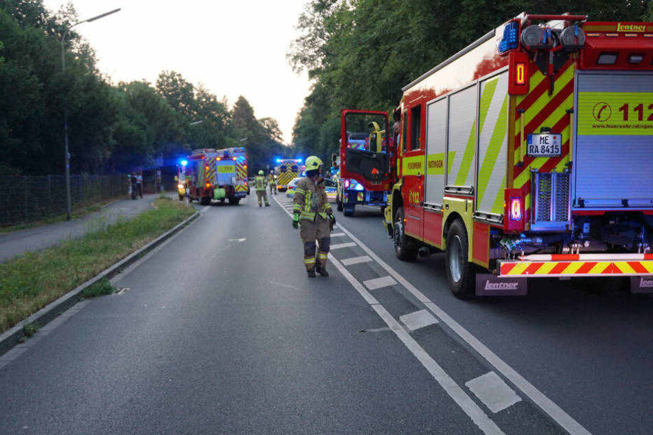 Die Feuerwehr Ratingen am Unfallort.
