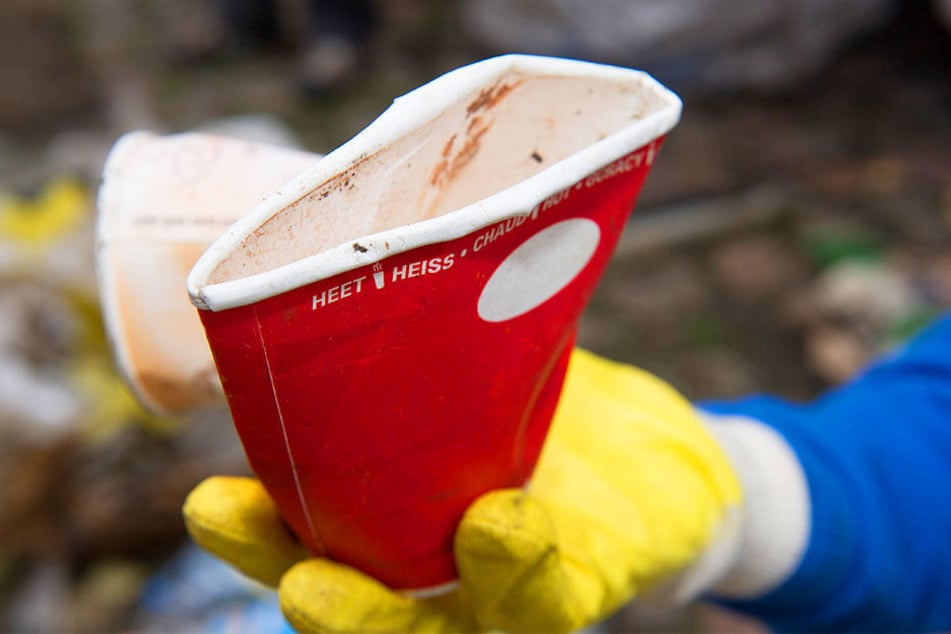 Die "Coffee-to-go"-Becher verursachen ein großes Müll-Problem.