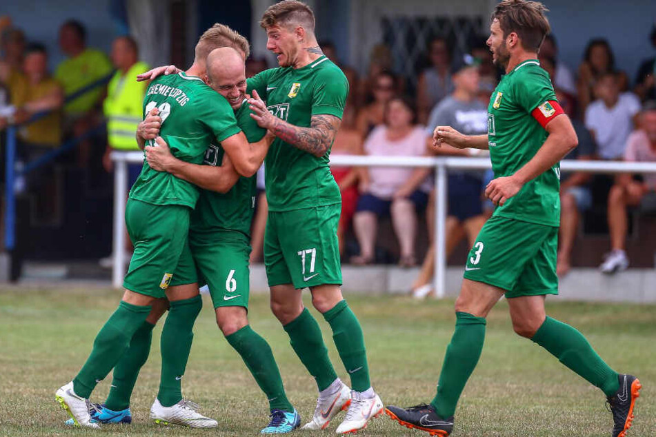 Nach vier Spielen steht die BSG Chemie Leipzig mit der maximalen Ausbeute von zwölf Punkten an der Oberliga-Spitze. In Bernburg gab es am Sonntag einen 3:1-Sieg. (Archivbild)