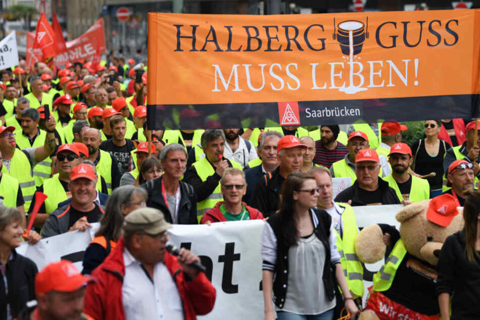 Vergangene Woche zogen mehrere hundert NHG-Beschäftige demonstrierend durch Frankfurt (Main).