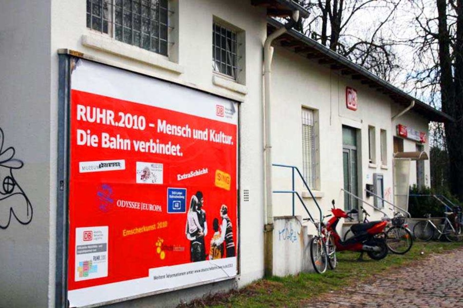 So sah das Bahnhofsgebäude vor seinem Abriss aus.