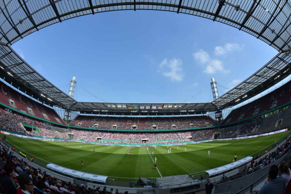 Bei Stadionführungen können Fans hinter die Kulissen blicken.
