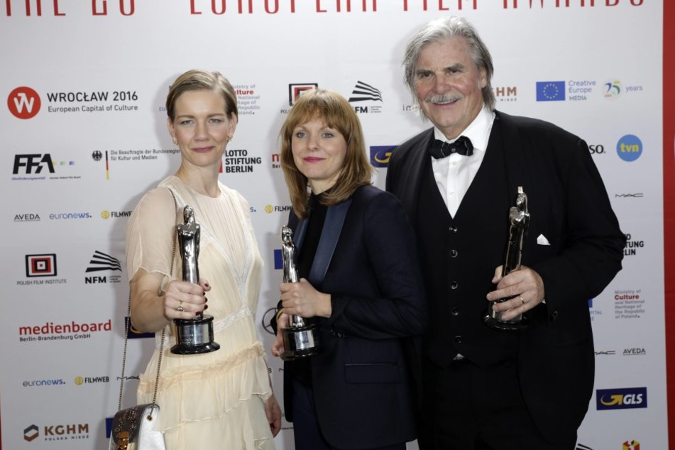 Sandra Hüller, Maren Ade und Peter Simonischek beim Europäischen Filmpreis in Breslau.