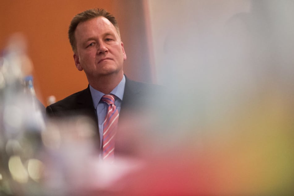 SPD-Landeschef Burkhard Lischka (52) hält es für falsch, die Verhandlungen mit der Union jetzt abzubrechen.