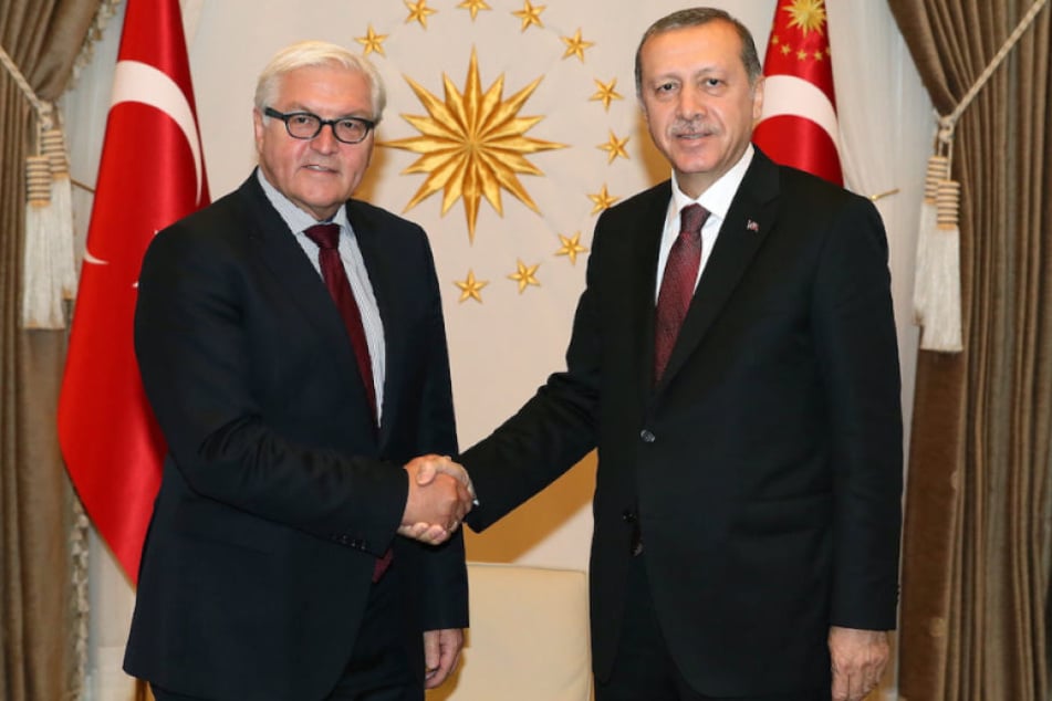 Bundespräsident Frank-Walter Steinmeier (62) gratulierte seinem türkischen Amtskollegen Recep Tayyip Erdogan (64) zum Wahlsieg. (Archivbild)
