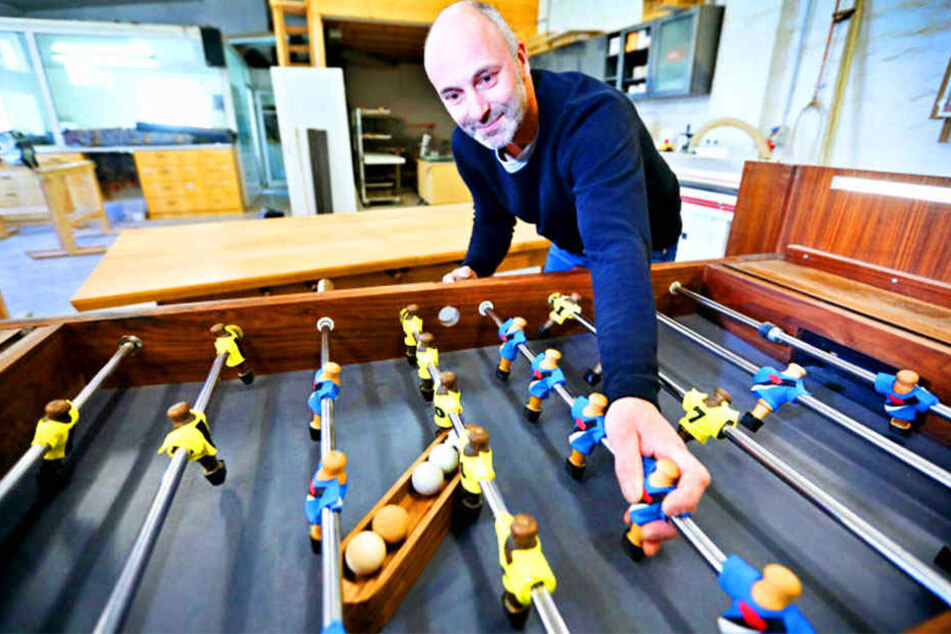 Eine Erfindung made in Bielefeld: Der Kicker-Esstisch!