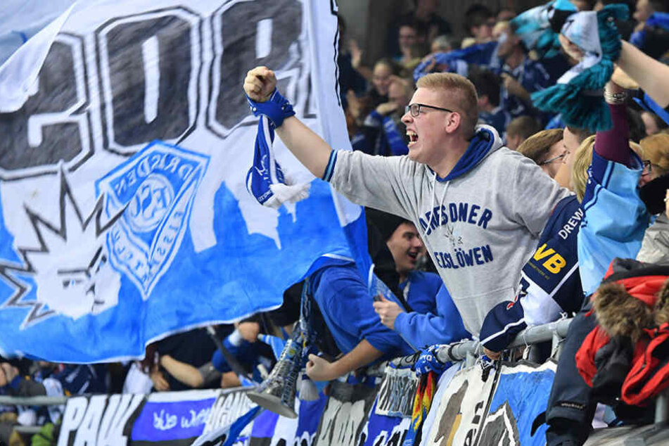 Die Eislöwen-Fans gaben alles - trotzdem hatten die Eislöwen gegen Weißwasser das Nachsehen.