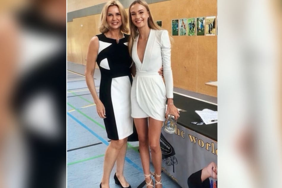 Veronica Ferres stellt der Instagram-Gemeinde erstmals ihre hübsche Tochter Lilly vor.