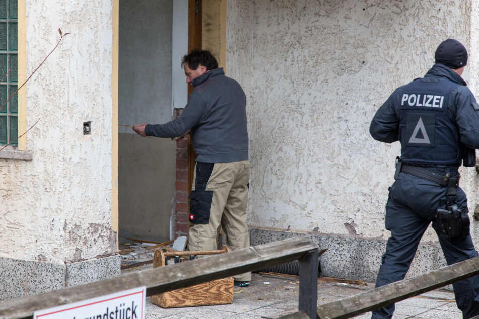 Nachdem die Einsatzkräfte in Suhl diese Wohnung stürmten, konnten die Beamten verschiedene Gegenstände sicherstellen.