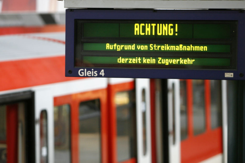 In der kommenden Woche wird diese Anzeige an vielen Bahnhöfen in Deutschland zu sehen sein.