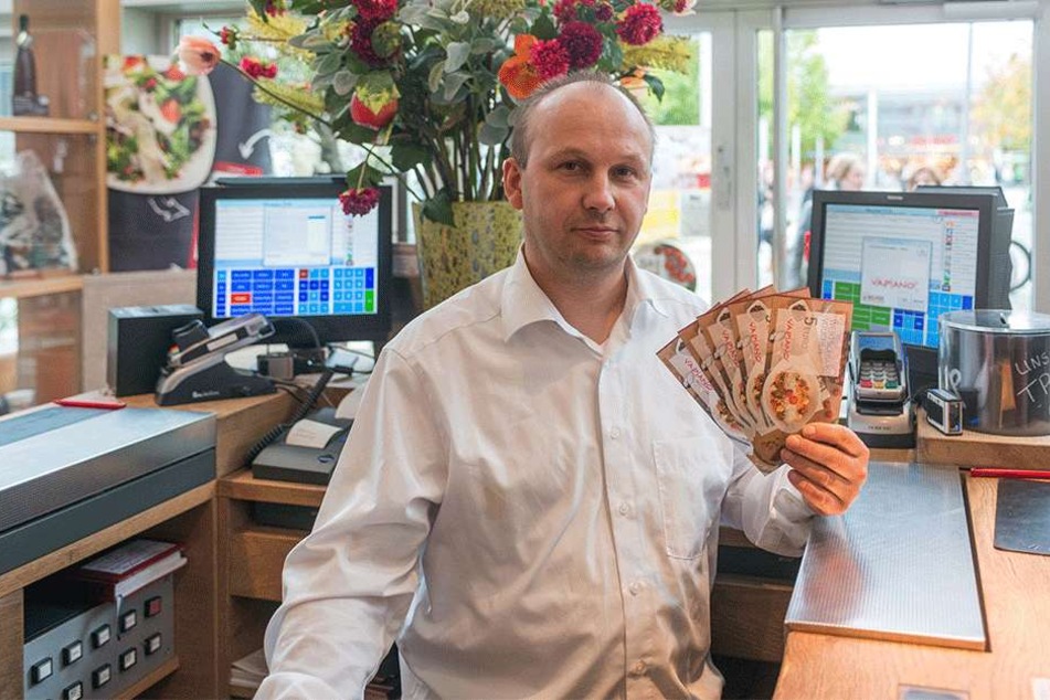 Vapiano-Chef Mike Mißbach (43) hat auch nach dem Bruch noch genügend
Gutscheine.