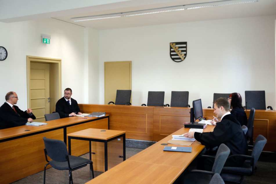 Roberto V. (28) und Raimondo V. (25) tauchten am Dienstag nicht am Landgericht auf.