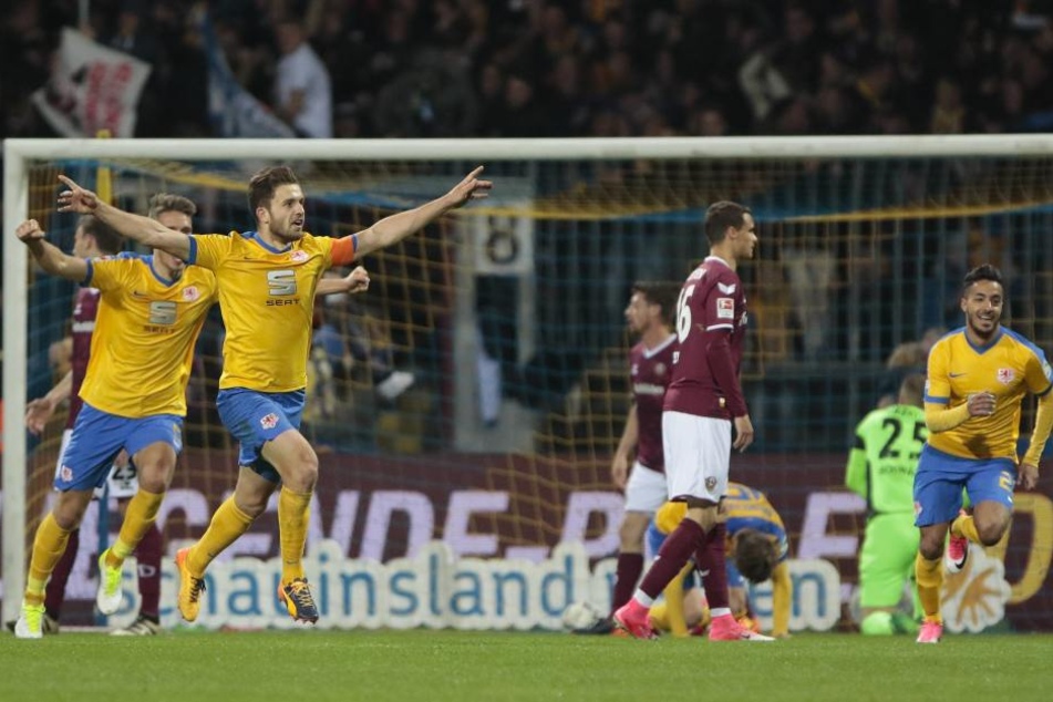 Der Treffer von Braunschweigs Ken Reichel (2.v.l.) in der 92. Minute war wohl das bitterste Gegentor für Dynamo in dieser Saison.