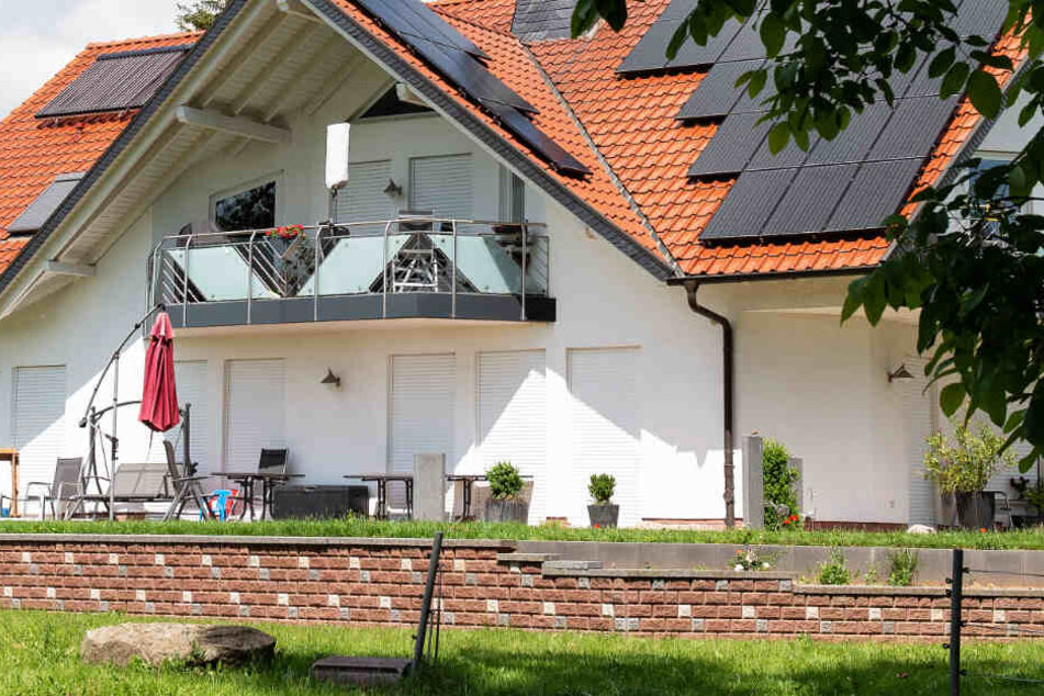 Walter Lübcke war auf der Terrasse seines Hauses im nordhessischen Wolfhagen-Istha erschossen worden.