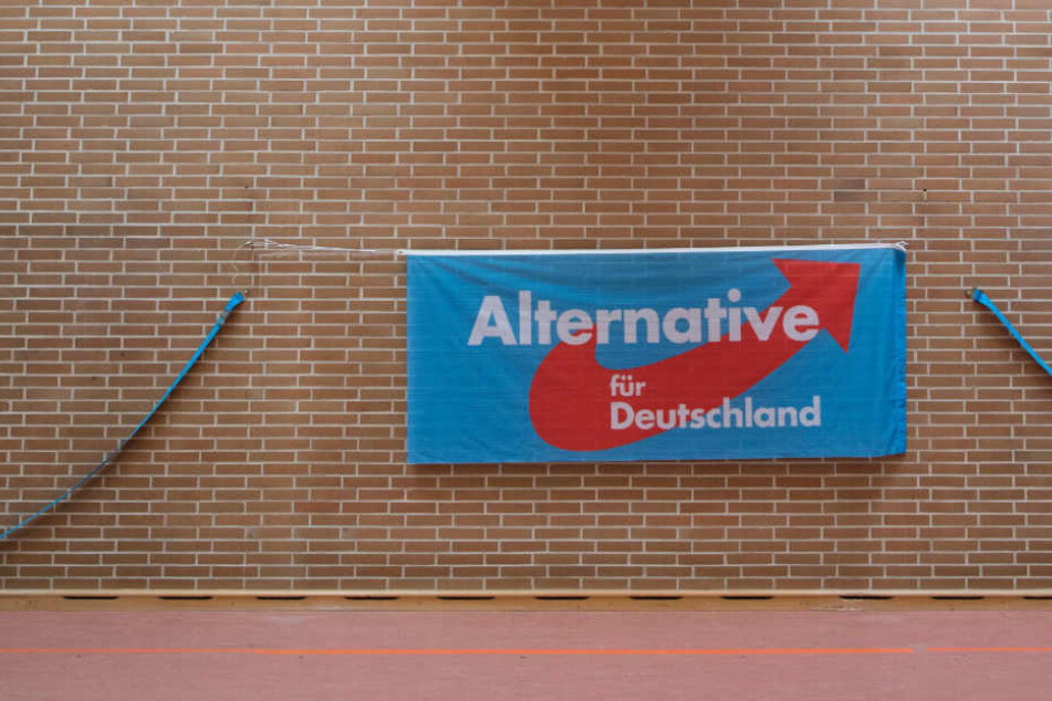 Lisa Gnadl fordert die Landesregierung auf, die Verbindungen zu prüfen.