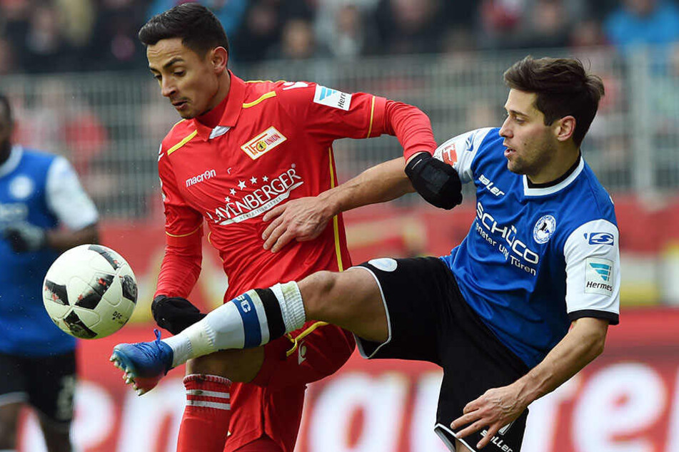 Kenny Prince Redondo (links) von Union und Michael Görlitz kämpften um den Ball. Am Ende gewann Berlin mit 3:1.