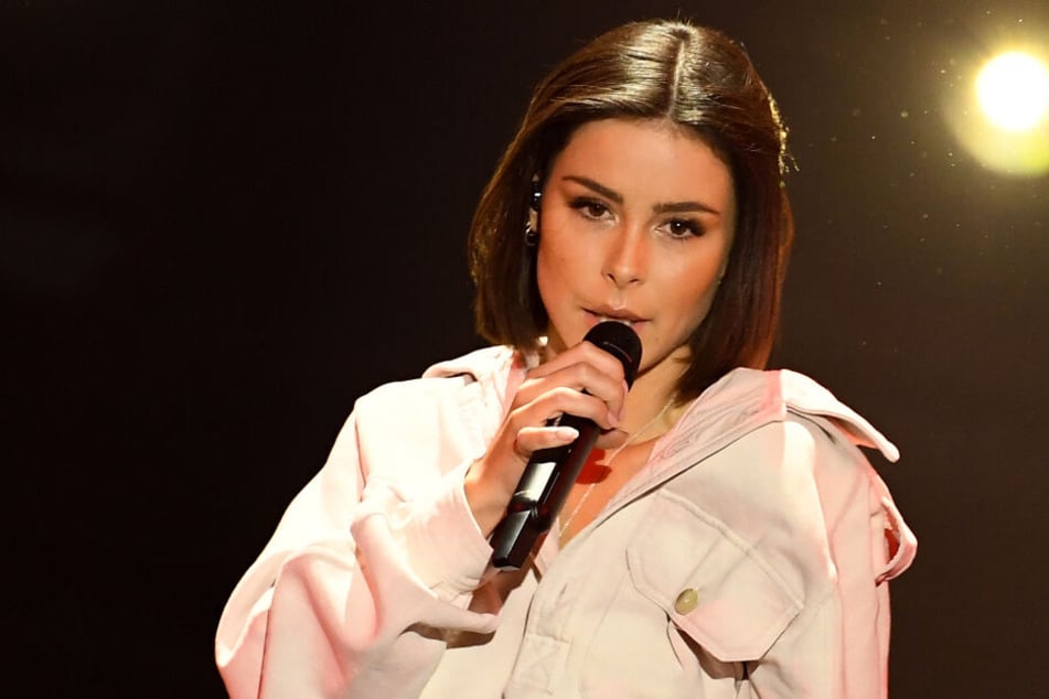 Lena Meyer-Landrut steht beim Vorentscheid für den Eurovision Song Contest "Unser Lied für Israel" auf der Bühne. (Archivbild)