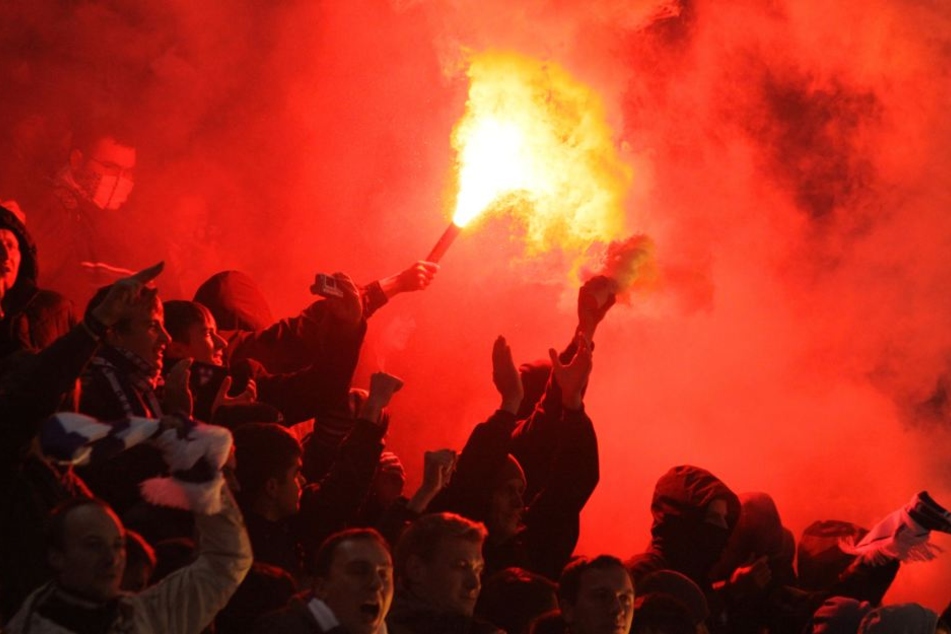In Indonesien wurde ein Fußball-Fan zu Tode geprügelt. (Symbolbild)
