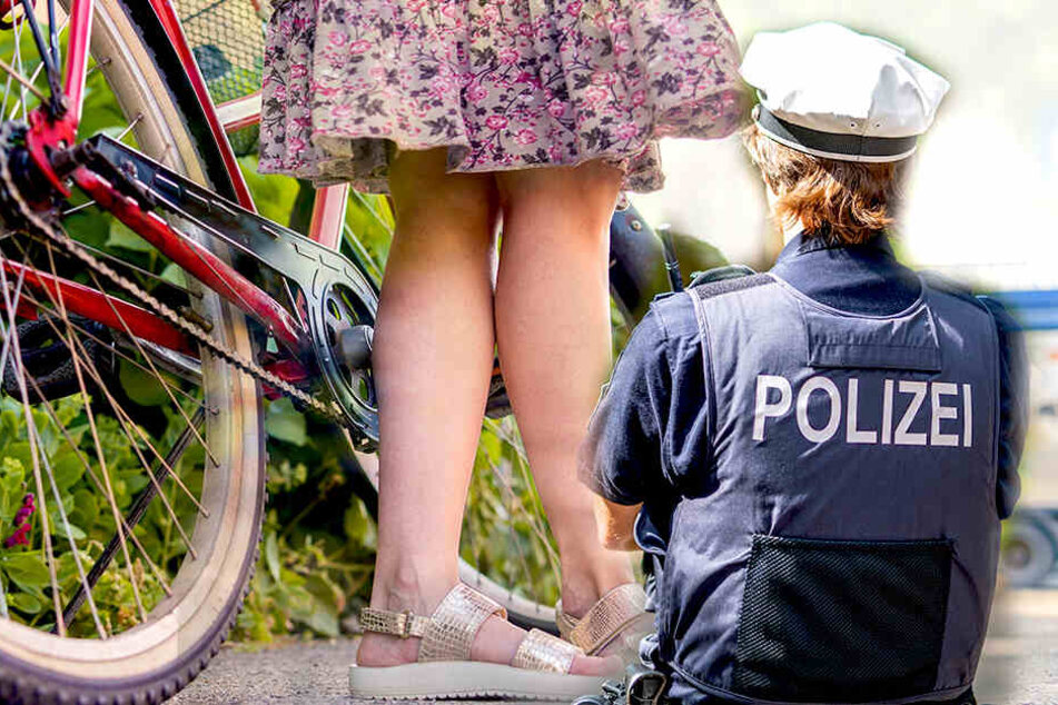 Aufdringliche Männer bedrängen und begrapschen Radlerin in Riesa - TAG24