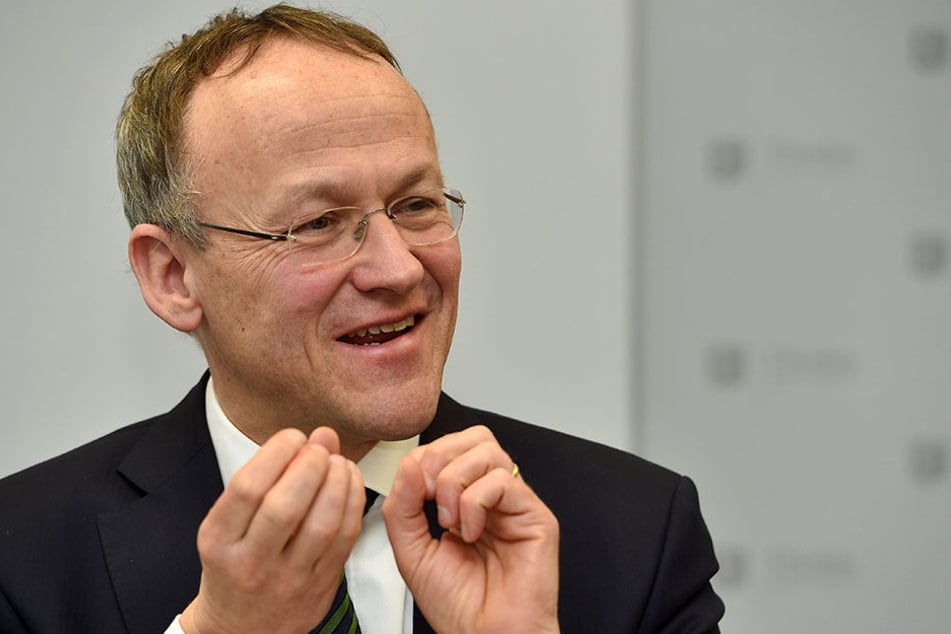 Finanzbürgermeister Peter Lames (53, SPD) stört sich an den Plänen der Ratsmehrheit.