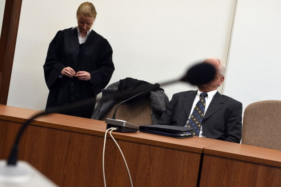 Der Angeklagte Christian M. und seine Anwältin beim Prozessauftakt am 4. April dieses Jahres.