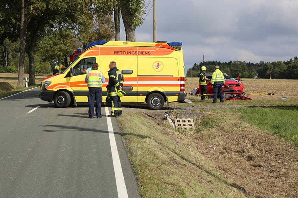 Für die Fahrerin kam jede Hilfe zu spät, sie verstarb noch an der Unfallstelle.