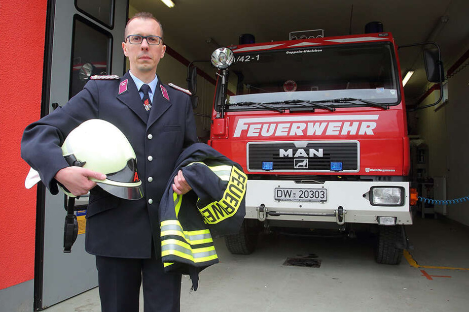 Er hatte zuletzt Alarm geschlagen: Der Bannewitzer Gemeindewehrleiter Heiko Wersig (36) sah keine Zukunft mehr für die Wehr in Goppeln. Das Aus ist aber vorerst abgewendet.