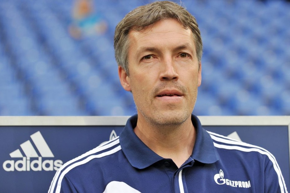 Es gibt Gerüchte, dass Uwe Grauer bald die Cheftrainer-Rolle übernehmen könnte.