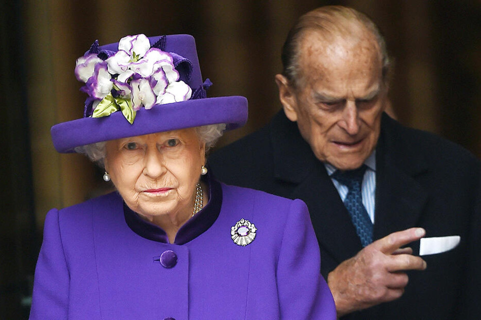 Die britische Königin Elizabeth II. und ihr Ehemann Prinz Philip 2016 in London.