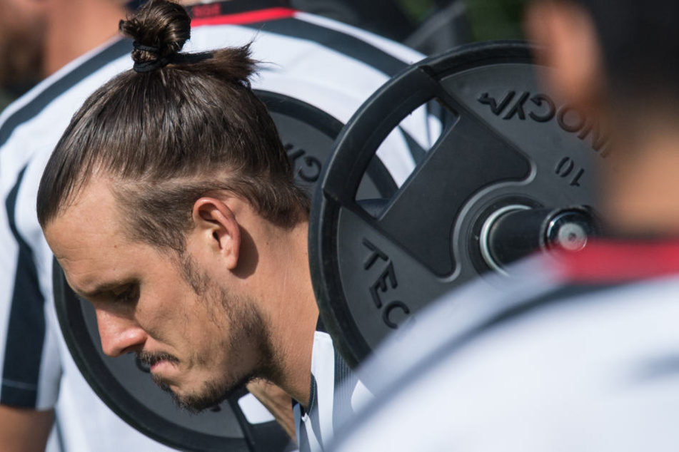 Der lange verletzte Alex Meier stieg unter der Woche ins Training ein.