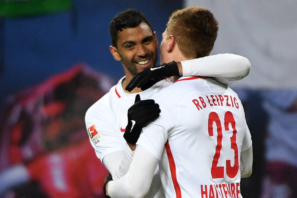 Marvin Compper (l.) hat sich per Videobotschaft von den RB-Fans verabschiedet. (Archivbild)