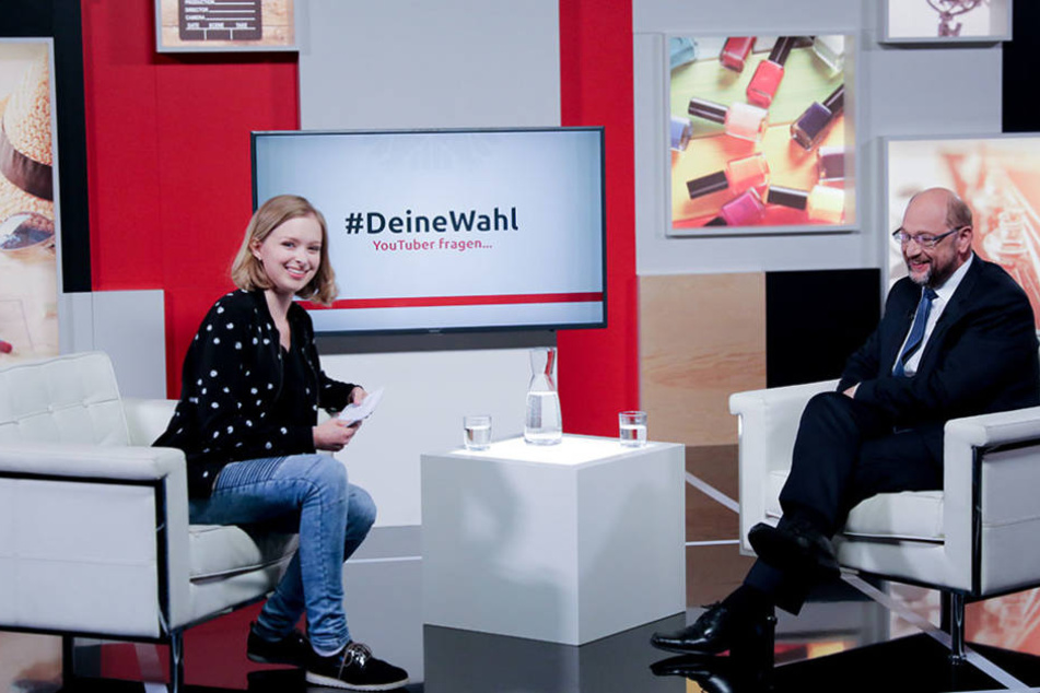 YouTuberin Lisa Sophie interviewte den Kanzlerkandidaten für die Sendung "#DeineWahl".