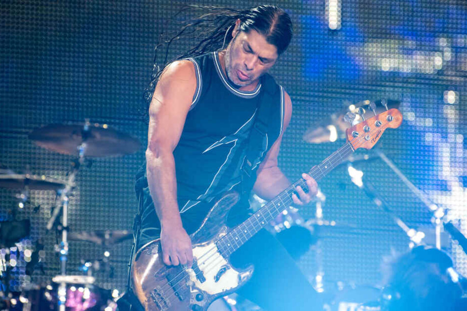 Heimlicher Held der "World Wired Tour": Robert "Rob" Trujillo gab auch in München wieder einen lokalen Gassenhauer zum Besten.