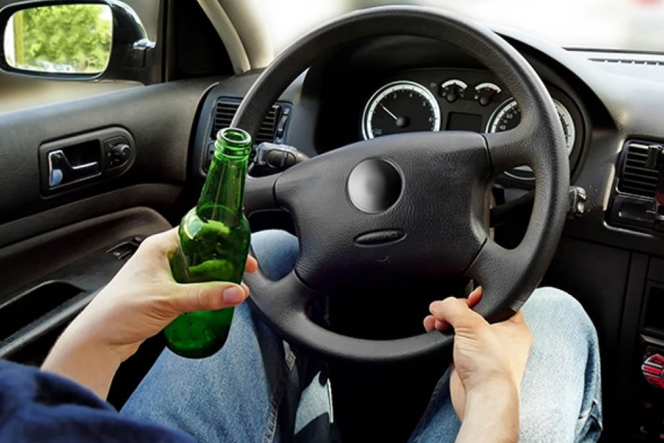 Ein 16-Jähriger schnappte sich betrunken Papas Wagen und verpfiff sich selbst bei der Polizei (Symbolbild).