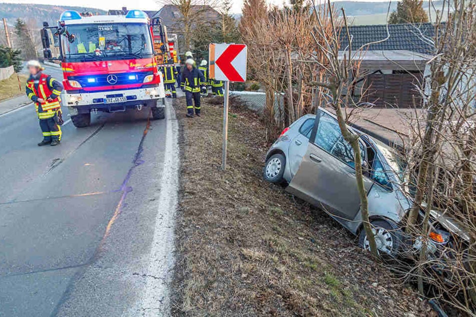 Die Feuerwehren aus Burkhardtsdorf und Kemtau waren mit rund 20 Kameraden im Einsatz.