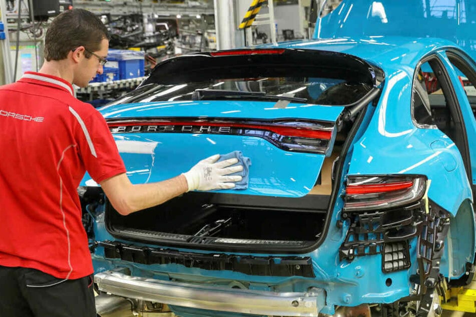 Porsche hat die Nachtschicht in der Montageabteilung gestrichen.