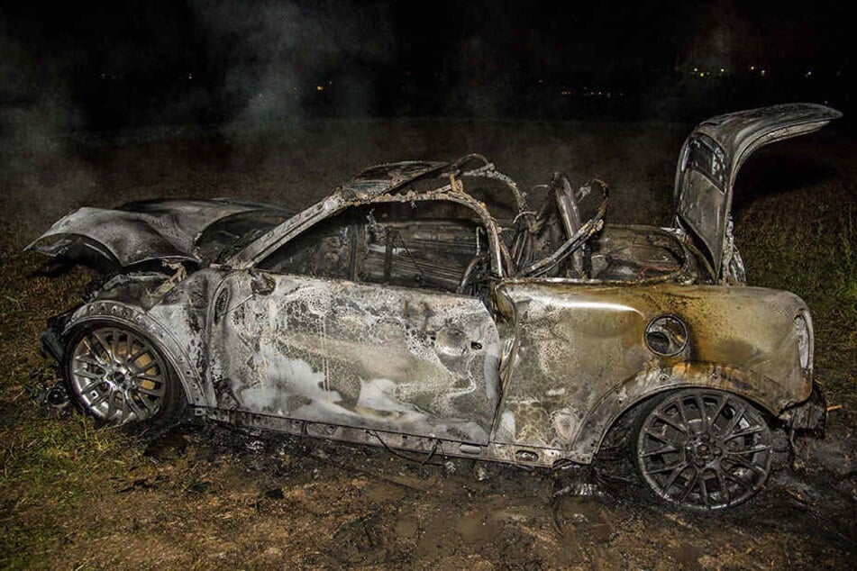 Wieso brannte das Auto der Ehefrau völlig aus?