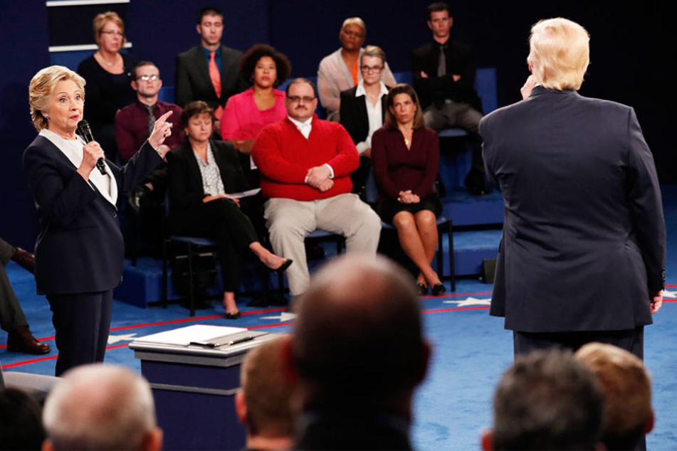 Ken Bone saß am Sonntag in der ersten Reihe als Clinton und Trump sich fast an die Gurgel gingen.